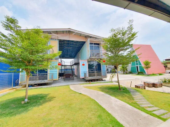 Miko's Windmill Resort Picture 1