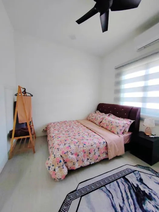 Richer Tiny House Picture 2