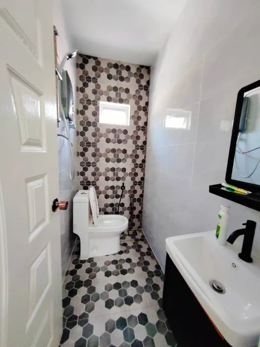 Richer Tiny House Picture 1