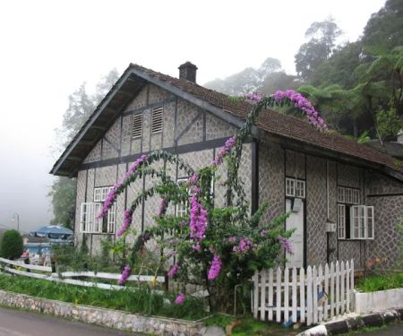 Banglo Bentong (The Cottage)