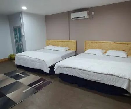 Dinie Inn