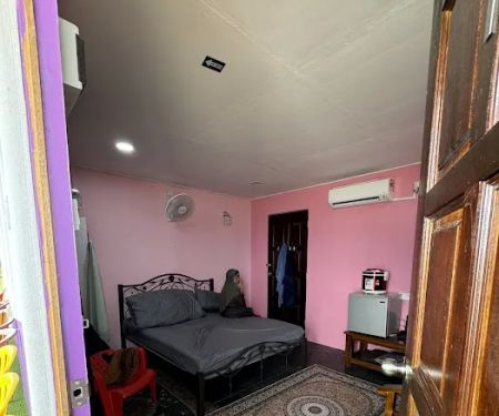 Rumah Rakit Mak Teh