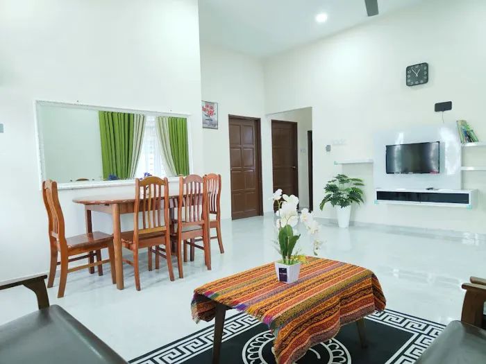 Aish Homestay Picture 1
