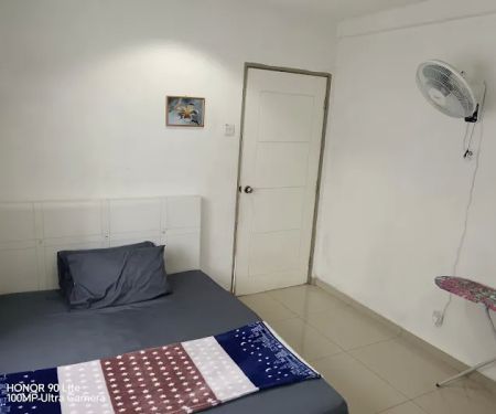 HJ.SALEH HOMESTAY ANDALAS KLANG