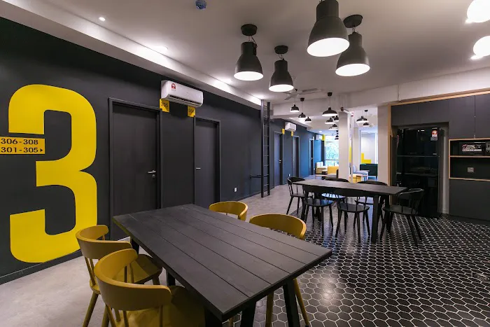 Upstairs Downstairs Co-living @ Kampung Pandan, KL Picture 5