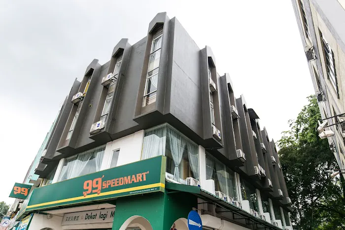 Upstairs Downstairs Co-living @ Kampung Pandan, KL Picture 9