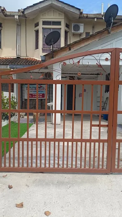HOMESTAY IMPIANA ANGGERIK BUKIT BERUNTUNG Picture 10