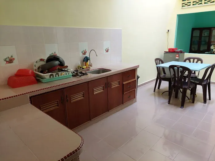 Homestay Cik Nab Hutan Melintang Picture 1