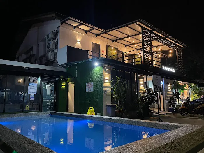 The Sky Inn Picture 4