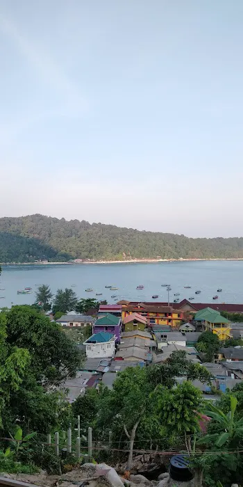 perhentian backpacker Picture 1