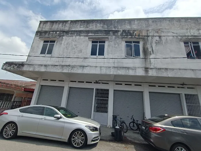 Lykoon Hostel Picture 3