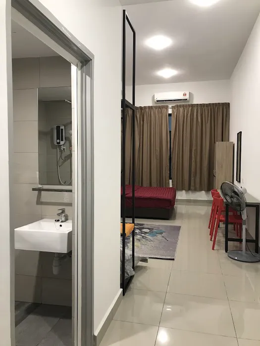 David's Studio Apartment Picture 1