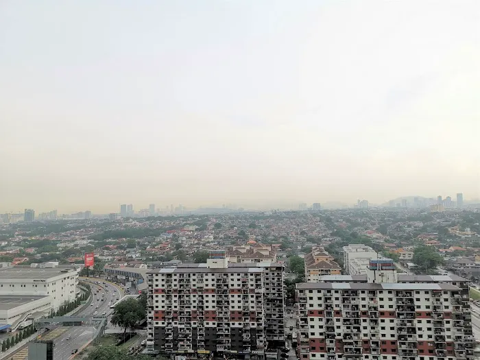 Icon City Premier Suites by WeCare Picture 4