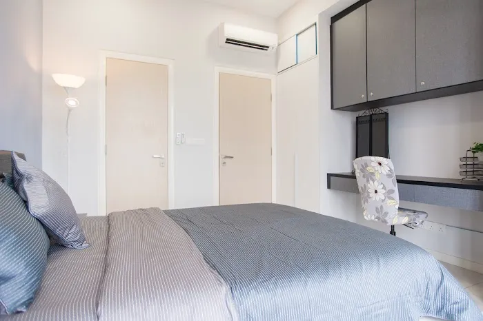 Icon City Premier Suites by WeCare Picture 9