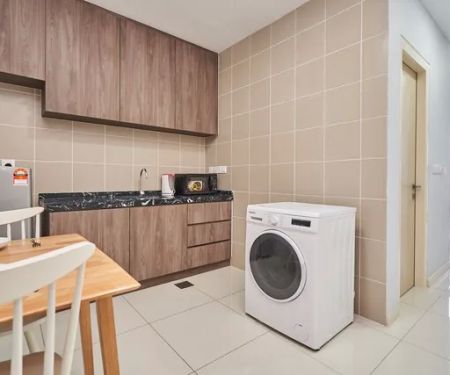 OYO Home 89744 Homey 1br Icon City