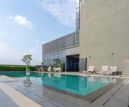 OYO Home 89560 Beautiful 1br Icon City