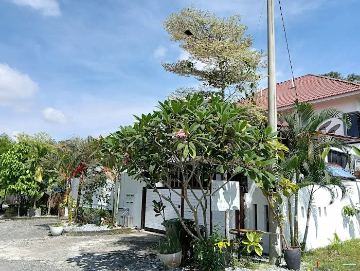 Nature Art Homestay and Santai D ' Villa Kemuning Pool Homestay Picture 10