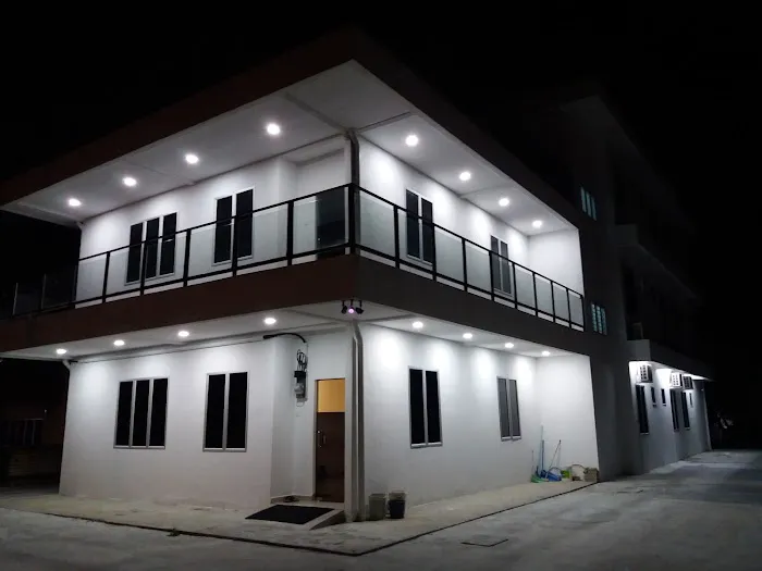 The Pines Rest House / Homestay Picture 4
