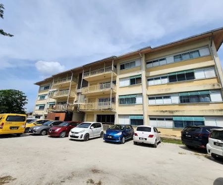 Blok 2 Kuarters Hospital Teluk Intan