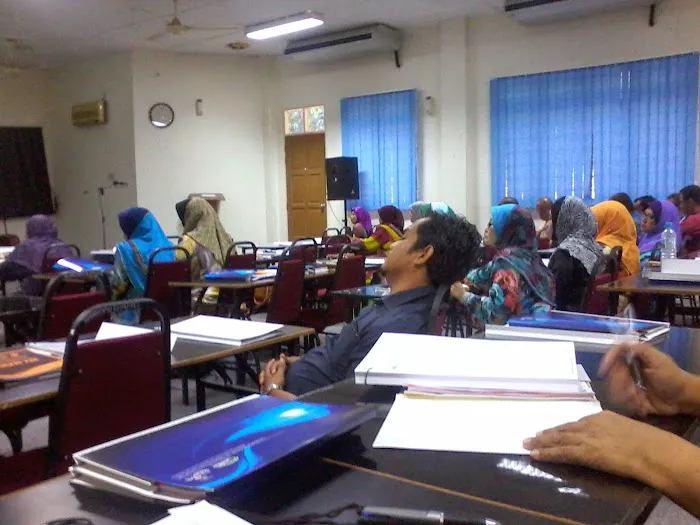 PT 181. Kg. Jambu Merah Picture 5