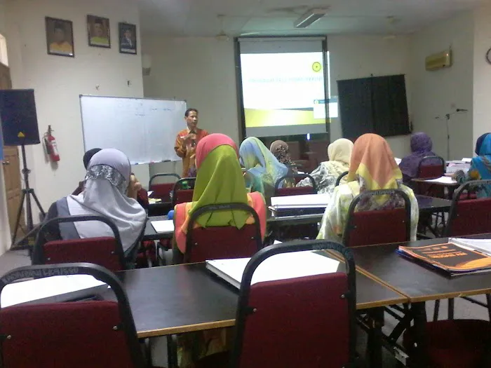 PT 181. Kg. Jambu Merah Picture 3