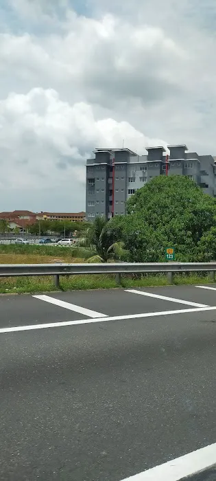 PANGSAPURI SERI SERDANG Picture 5
