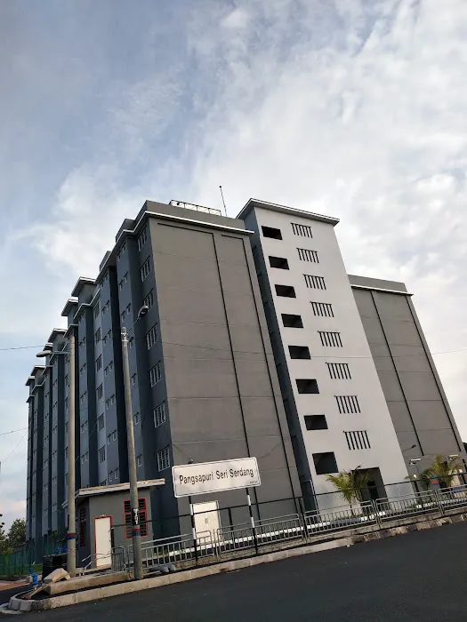 PANGSAPURI SERI SERDANG Picture 10