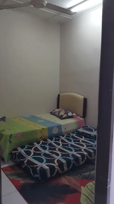 DYANA HOMESTAY Picture 3