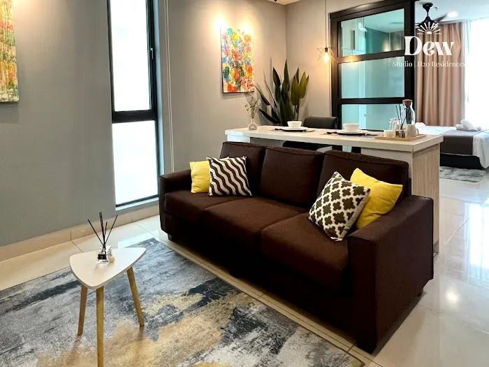 DEW @ H20 Residences Picture 5