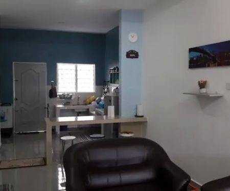 HOMESTAY FMOY