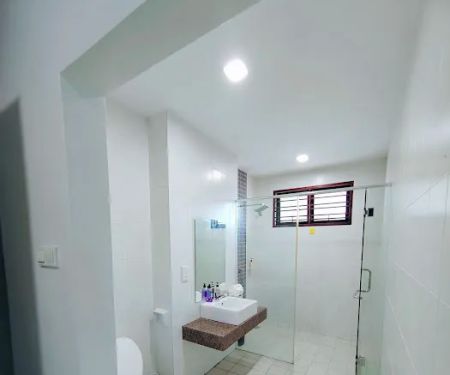 Homestay Tok Abah (Alam Impian) Fully Aircond with Pool