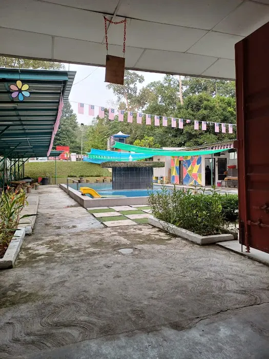 Khaleeda Cabin House Picture 7