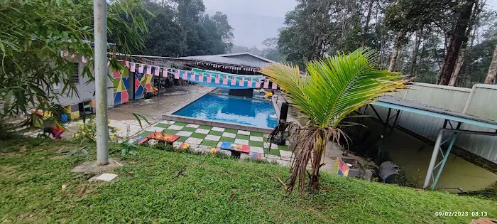 Khaleeda Cabin House Picture 5