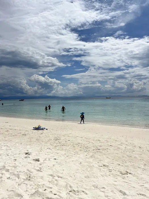 DCL Beach Resort Picture 3