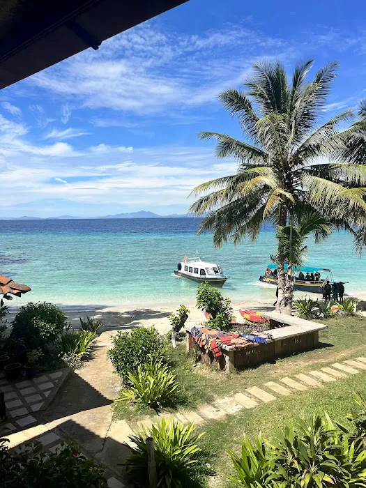DCL Beach Resort Picture 8