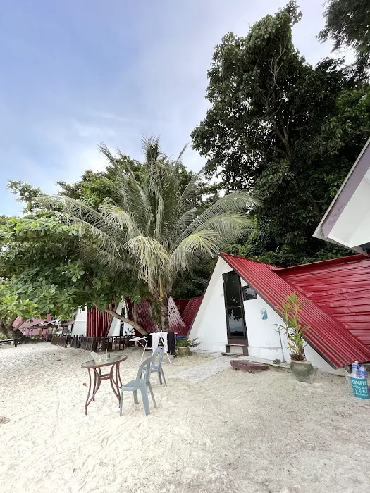 Dewati Chalet and Campsite Picture 8
