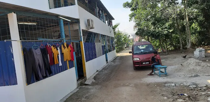 F & B Hostel Picture 8