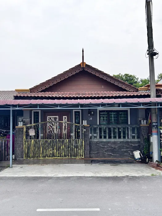 Homestay Harmonika Taman Perwira Picture 3