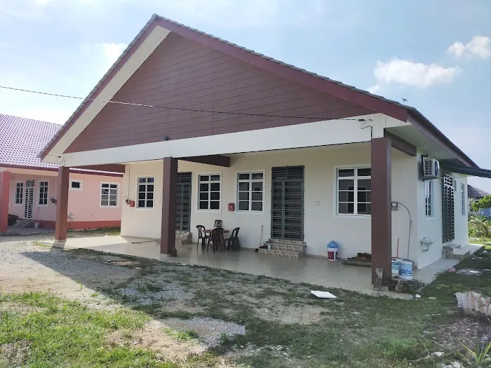 Homestay Semi-D Padang Embun Tendong Picture 3