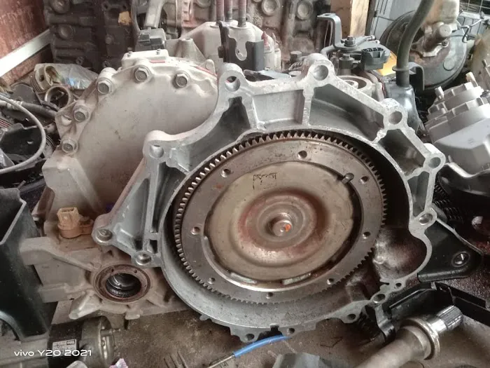 Fiz_Garage Picture 3