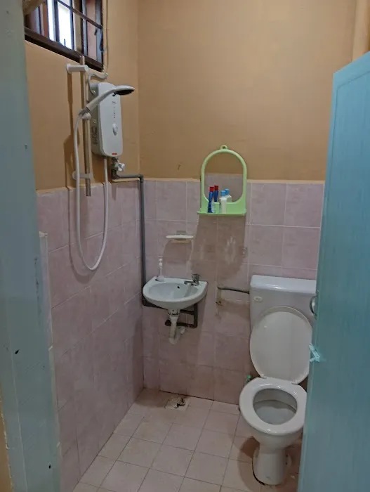Al Ikhlas Homestay Picture 3