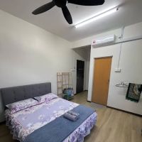 Iris Homestay Gong Badak ico