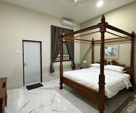 The Manzil Janda Baik