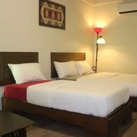 BLUE EYES HOTEL ico