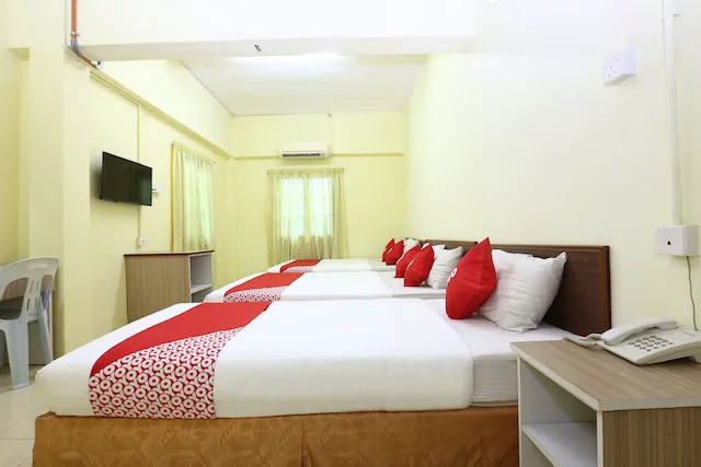 Super OYO 89651 Harmoni Hotel Picture 2