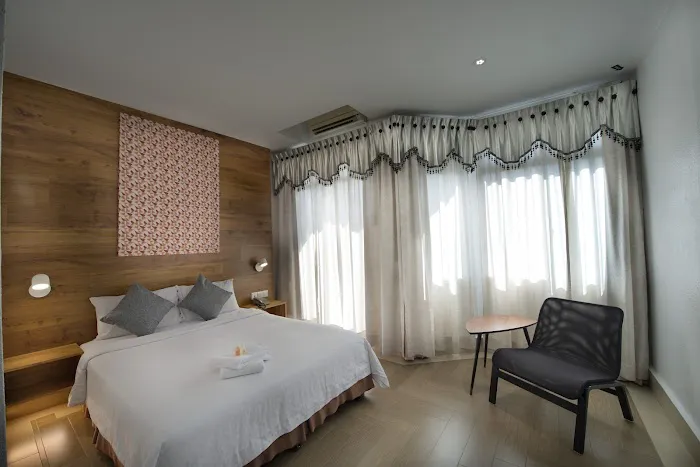 Dynasty Inn Picture 7