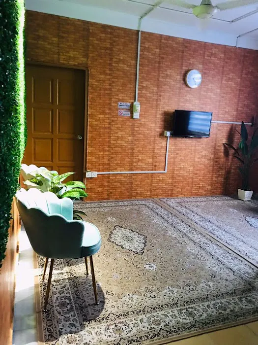 Alysya Inn Picture 6