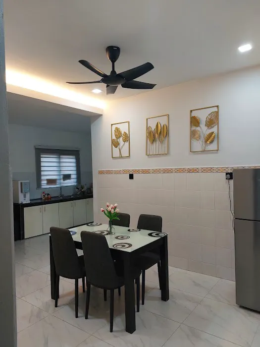 D'Aura Danisha Homestay with Private Pool Picture 1