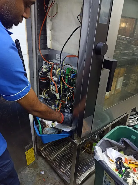 Services, elektrik,aircornd, mekanikal Picture 10