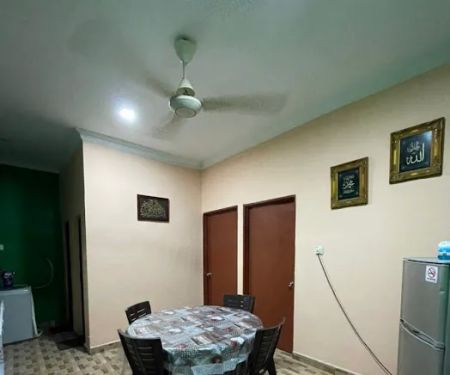 Homestay sri aman puchong